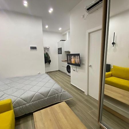 Apartament Me Qera Ditore Daire Tiran Dış mekan fotoğraf